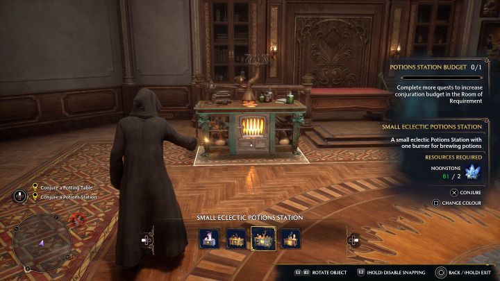 Możecie wybierać z listy różne interaktywne stanowiska oraz dekoracje - Hogwarts Legacy: Jak odblokować Pokój Życzeń (Room of Requirement)? - Hogwarts Legacy - poradnik do gry