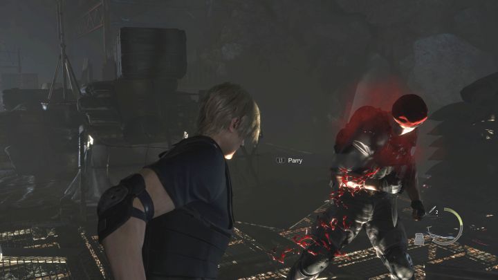 Szukajcie okazji do atakowania Krausera nożem - wykonujcie 2-3 zamachnięcia i przygotowujcie się do kolejnych parowań - Resident Evil 4 Remake: Jak pokonać bossa Jack Krauser? - Resident Evil 4 Remake - poradnik do gry