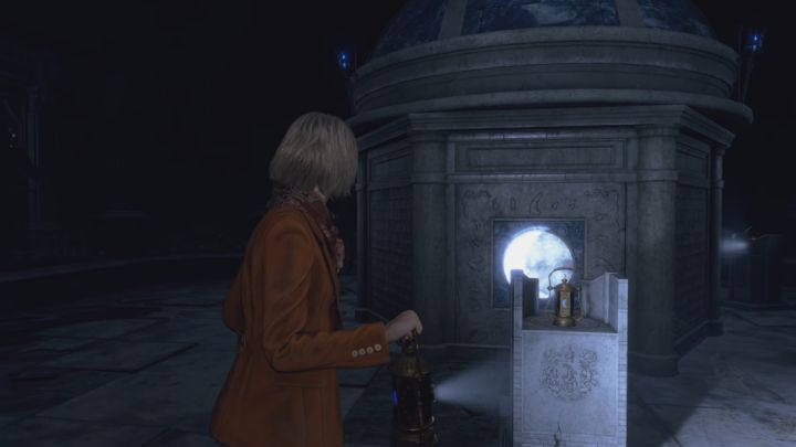 Wokół centralnej krypty są 3 stanowiska do umieszczenia lamp - Resident Evil 4 Remake: Zagadka Salazar Family Insignia (Ashley) - Resident Evil 4 Remake - poradnik do gry