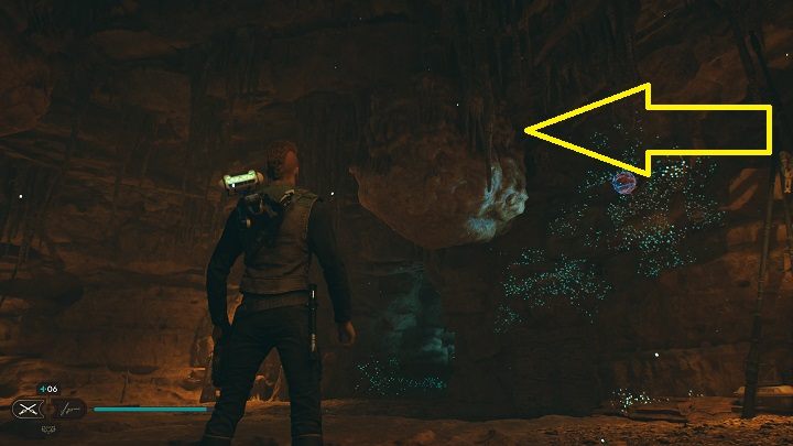 Po podniesieniu poprzedniej znajdźki zerknijcie do góry, a zobaczycie blok skalny, który możecie zrzucić z użyciem umiejętności Uderzenie - Jedi Survivor: Jaskinie PhonQi - lista sekretów (część 1) - Star Wars Jedi Survivor - poradnik do gry