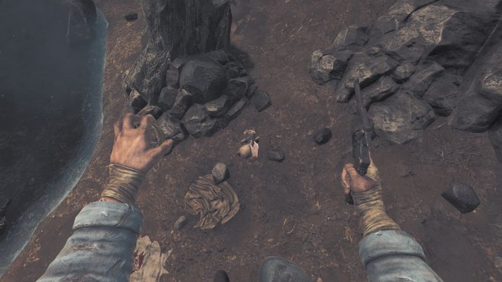Poza samym nieśmiertelnikiem, znajdziecie tam również rabbit toy - Amnesia The Bunker: Opis przejścia - Amnesia The Bunker - poradnik do gry