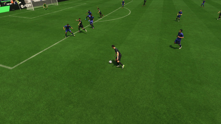 Możecie także używać mechaniki wypuszczania zawodnika, co pozwoli wam skierować wybranego gracza do miejsca, gdzie zamierzacie wykonać podanie (L1/LB) - EA Sports FC 24: Gra w ataku - EA Sports FC 24 - poradnik do gry
