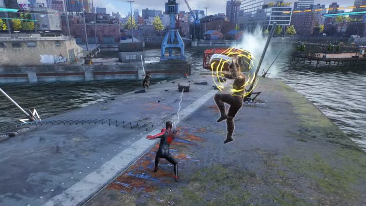 Podczas walk z bossami napotkacie też na ataki, które można jedynie uniknąć - Spider Man 2: Porady na start - Spider Man 2 - poradnik do gry