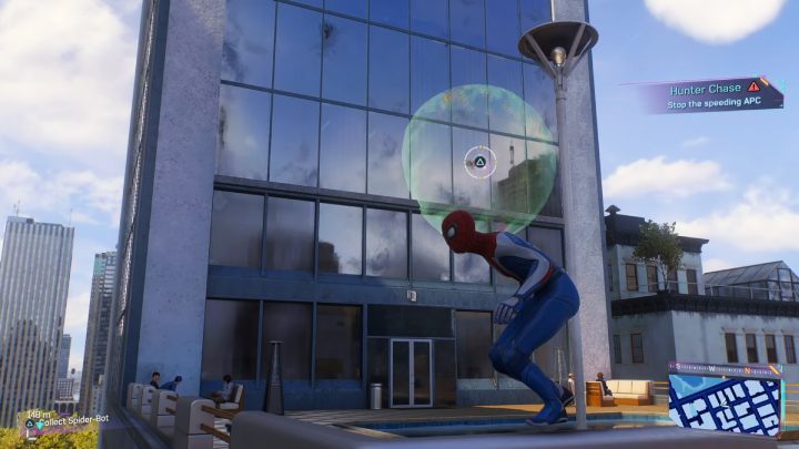 Ten Spider Bot jest na ścianie wieżowca, niedaleko tarasu z basenem - Spider Man 2: Wszystkie Spider Boty lokacje - Spider Man 2 - poradnik do gry
