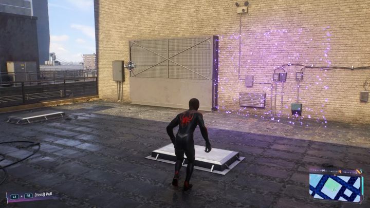 Tę skrytkę zbadacie podczas przechodzenia misji głównej - Spider Man 2: Wszystkie skrytki Prowlera - lokacje - Spider Man 2 - poradnik do gry