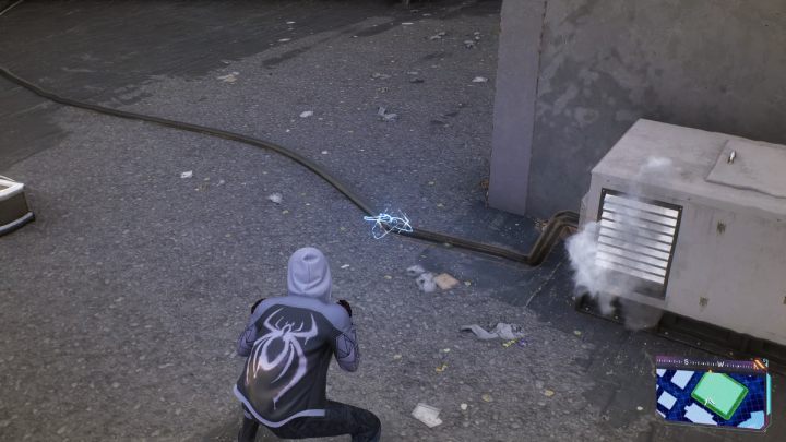 Przeskanujcie teren i idźcie za kablem do następnego generatora - Spider Man 2: Wszystkie skrytki Prowlera - lokacje - Spider Man 2 - poradnik do gry
