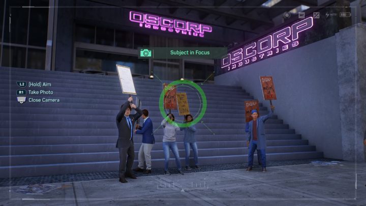 Zróbcie zdjęcie ludzi protestujących przed budynkiem siedziby Oscorp - Spider Man 2: Wszystkie szanse na zdjęcia - lokacje - Spider Man 2 - poradnik do gry