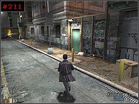 Wbiegłem pomiędzy budynku, zajmując się strzelaniem do człowieka, którego potracił samochód [#212] - [PART III] Chapter III - Max Payne 2: The Fall Of Max Payne - poradnik do gry