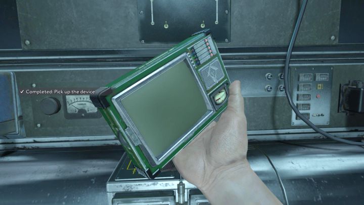 Odnalezione urządzenie to wariant PipBoya - ma on unikalny kształt przypominający magnetofon z ekranem i razem z nim pozyskacie pas do zamontowania go - Fallout London: Jak zdobyć PipBoya? - Fallout London - poradnik do gry