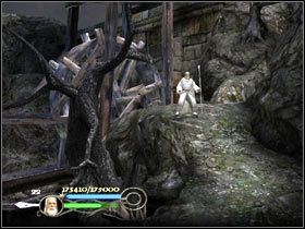 Gdy miniesz kłodę zwróć uwagę na łuczników przy wielkim młynie - The road to Isengard (2) - Droga Gandalfa Białego - Władca Pierścieni: Powrót Króla - poradnik do gry