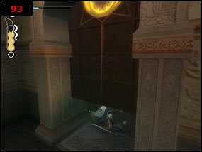Wspinaczka po gzymsach to nic trudnego, potem przeskok na chodnik [92] , i szybki bieg zakończony przewrotem pod zamykającą się bramą [93] - Death of a Sand King - Prince of Persia: Piaski Czasu - poradnik do gry