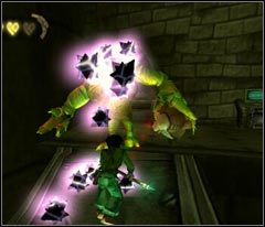 Korzystając z tego, że boss jest chwilowo oszołomiony podbiegnij do niego i zacznij go tradycyjnie obijać - 25 Nutripils Factory | Beyond Good & Evil - Beyond Good & Evil - poradnik do gry