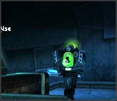 Musisz być przygotowany na trzy warianty: trzeci strażnik może nadbiec w to samo miejsce umożliwiając tym samym wyeliminowanie go z gry, może zatrzymać się wcześniej i po chwili zrezygnować z dalszych poszukiwań albo pozostać na swym posterunku - 62 Slaughterhouse | Beyond Good & Evil - Beyond Good & Evil - poradnik do gry