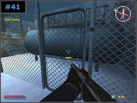 Ruszaj pomiędzy budynkami przed siebie, aż do podwórka z ciężarówką i masą strzelców [#42] - Groza! Groza! - Część 1 | Misja 4 | Contract JACK - Contract J.A.C.K. - poradnik do gry