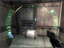 Do wyboru masz dwie drogi: cichą (przez szyb wentylacyjny) oraz widowiskową (przez główny plac) - Mako Ballistics Exterior #1 | Seattle | Deus Ex Invisible War - Deus Ex: Invisible War - poradnik do gry