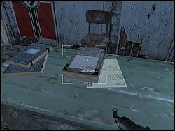 Same dokumenty znajdziesz w pokoju, do którego droga jest następująca: po wejściu do budynku skręć w prawo i otwórz drzwi; w pokoju spośród trójki wrót wybierz znów te z prawej; w korytarzu skręć w pierwsze drzwi z lewej - Iceberg cd. | Operation Snowball do Hidden and Dangerous 2 - Hidden and Dangerous 2 - poradnik do gry