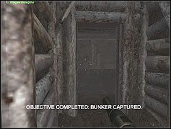 Na zakręcie w lewo wejdź do pomieszczenia z działkiem z prawej i dosiądź go, eliminując cele wbiegające na górkę - Mountain King cd. | Operation Stranger | Hidden and Dangerous 2 - Hidden and Dangerous 2 - poradnik do gry