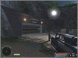 Idź ostrożnie w stronę celu i kiedy teren będzie czysty - wejdź do budynku - Misja 12 - Archive | Far Cry - Far Cry - poradnik do gry