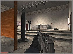 Otwórz je stojąc przy ścianie, po ich lewej stronie - Azure Gate - Opis (1) - Misja 1 - Tom Clancys Rainbow Six 3: Athena Sword - poradnik do gry