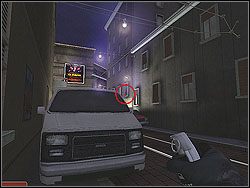 Ruszaj w stronę ulicy biegnącej w lewo - Hunter Storm - Opis (1) - Misja 2 - Tom Clancys Rainbow Six 3: Athena Sword - poradnik do gry