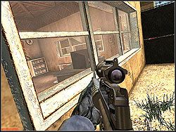 Zawróć nieco, kierując się w prawo; obejdź zejście do podziemi - Jasper Heart - Opis (1) - Misja 3 - Tom Clancys Rainbow Six 3: Athena Sword - poradnik do gry