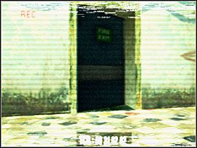 Wejdź do środka i skorzystaj z wajchy pod zieloną tabliczką, dzięki czemu otworzysz drzwi wyjściowe - Strapped for Cash (2) | Scena 7 | Manhunt - Manhunt - poradnik do gry