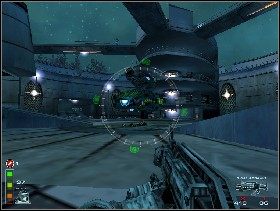 Windą pośrodku wyjedź na górę i tam przełącz przełącznik otwierający przejście do reszty kompleksu - 13. Dustoff | Breed - Breed - poradnik do gry