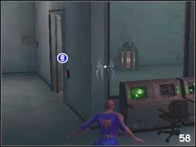 Skieruj się na wprost do końca korytarza (pola siłowe omiń podobnie jak poprzednio, poruszając się po ścianach) i skieruj się w lewo, gdzie otwarte będą drzwi do kolejnego pomieszczenia - [Misja 4] Zamach w Oscorp cz.1 | Spider-Man 2 The Game - Spider-Man 2: The Game - poradnik do gry