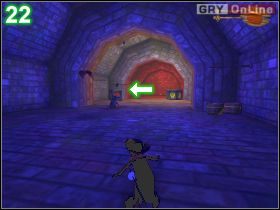 Gdy już się przedostaniesz, wejdź do kanału, wskazanego przez strzałkę na obrazku [21] - [POZIOM 13] Poos n Boots Escapes Prison cz.3 | Shrek 2 The Game - Shrek 2: The Game - poradnik do gry