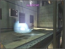 Teraz musisz dostać się po wysokiej ścianie na górę - Jewelry Store (2) | Scena 1 | Catwoman - Catwoman - poradnik do gry