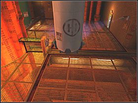 Po walce będziesz musieć rozwalić trzy urządzenia, które utorują ci późniejszą drogę - Factory Perimeter (4) | Scena 5 | Catwoman - Catwoman - poradnik do gry