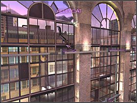 Jeśli spadniesz na dół, będziesz musieć dostać się z powrotem na górę, a najłatwiej uczynisz to, wskakując po dwóch sąsiednich ścianach - Derelict Building (2) | Scena 9 | Catwoman - Catwoman - poradnik do gry