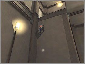 Wkrótce trafisz na wejście do budynku - przejdź przez nie - Derelict Building (3) | Scena 9 | Catwoman - Catwoman - poradnik do gry