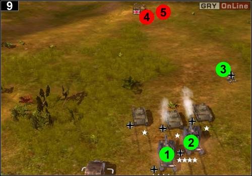 Obok wiatraka stoi czołg i transporter z karabinem maszynowym - [Niemcy] Misja 5 [Opis 4] w Codename Panzers - Faza Pierwsza - Codename: Panzers - Faza Pierwsza - poradnik do gry