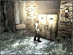 W końcu dotrzesz do wejścia do domku opatrzonego tabliczką Wish House - Las (2) | Etap 3 w Silent Hill 4 The Room - Silent Hill 4: The Room - poradnik do gry