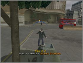 Rowley Darkslide wygląda efektownie - Geoff Rowley - pocztówki z Londynu | Tryb kariery | Tony Hawks Pro Skater 4 - Tony Hawks Pro Skater 4 - poradnik do gry