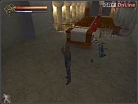 Idź przed siebie, aż będziesz blisko podwójnych schodów na ołtarz widoczny na obrazku po lewej - 03 - Kościół - Shade: Gniew Aniołów - poradnik do gry