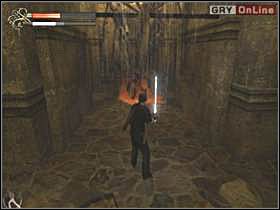 Jak tylko zbliżysz się do schodów, z dołu wybiegnie na ciebie dwóch rycerzy w zbrojach - jeden mniejszy w srebrnej i drugi większy w czerwonej - 13 - Wieża cz.1 - Shade: Gniew Aniołów - poradnik do gry