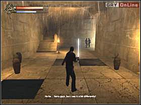 Zejdź szerokimi schodami widocznymi na lewym obrazku na dół - 15 - Świątynia Seta I cz.1 - Shade: Gniew Aniołów - poradnik do gry