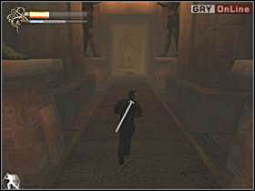 Otwórz środkowe drzwi (te mniejsze po lewej i prawej są zamknięte) - 19 - Sala kolumnowa cz.1 - Shade: Gniew Aniołów - poradnik do gry