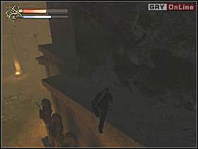 Wespnij się do płytkiej wnęki (koniecznie tej po lewej, patrząc na wejście do sali z aniołami) i spójrz na posągi - 24 - Portal - Shade: Gniew Aniołów - poradnik do gry