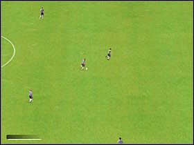 1 - Podania na dojście po ziemi | Klawiszologia | FIFA Football 2005 - FIFA Football 2005 - poradnik do gry