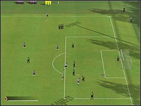 2 - Dośrodkowania z wolnych pośrednich | Stałe fragmenty gry | FIFA Football 2005 - FIFA Football 2005 - poradnik do gry