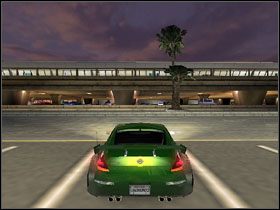 Po rozpoczęciu gry odczytujemy pierwsze informacje od Rachel, po czym udajemy się w lewo i kierujemy się w stronę niebieskiego punktu na mini mapce - Początek | Kariera w Need for Speed Underground 2 - Need for Speed: Underground 2 - poradnik do gry