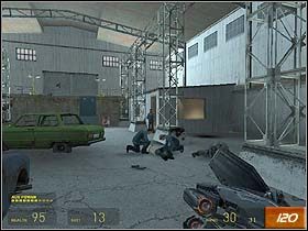 Idź przed siebie omijając lub czołgając się pod wagonami - We dont go to Ravenholm... (4) | Solucja Half-Life 2 - Half-Life 2 - poradnik do gry