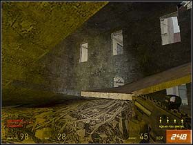 W pomieszczeniu z krabami skocz przez dziurę w podłodze (#247), piętro niżej skorzystaj z kolejnej i w końcu zejdź na sam dół - Anticitizen One (3) | Solucja Half-Life 2 - Half-Life 2 - poradnik do gry