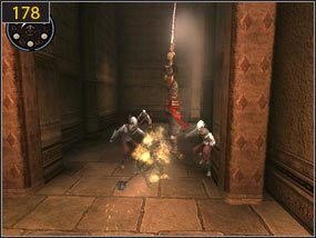 Wtykamy miecz do mechanizmu [177] i obserwujemy, co się dzieje - Klucz i zamek - Komnata klepsydry - przeszłość | Pomocna dłoń, Klucz i zamek - Prince of Persia: Dusza Wojownika - poradnik do gry