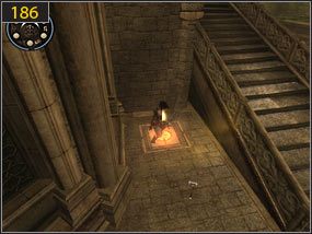 Stamtąd biegnąc po murze [185] docieramy do zapadni, która niestety jest zbyt daleko, abyśmy zdążyli dobiec do drzwi, które otworzyła [186] - Wejście do fortecy - przeszłość (1) | Wieże | Prince of Persia Dusza Wojownika - Prince of Persia: Dusza Wojownika - poradnik do gry