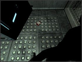 4 - 11 - Showers (2) | Solucja | Kroniki Riddicka Ucieczka z Butcher Bay - Kroniki Riddicka: Ucieczka z Butcher Bay - poradnik do gry