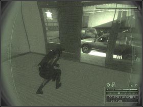 Musisz zeskanować tablice rejestracyjne obu zaparkowanych tu pojazdów - Private Retreat (1) | Japan | Tom Clancys Splinter Cell Chaos Theory - Tom Clancys Splinter Cell: Chaos Theory - poradnik do gry